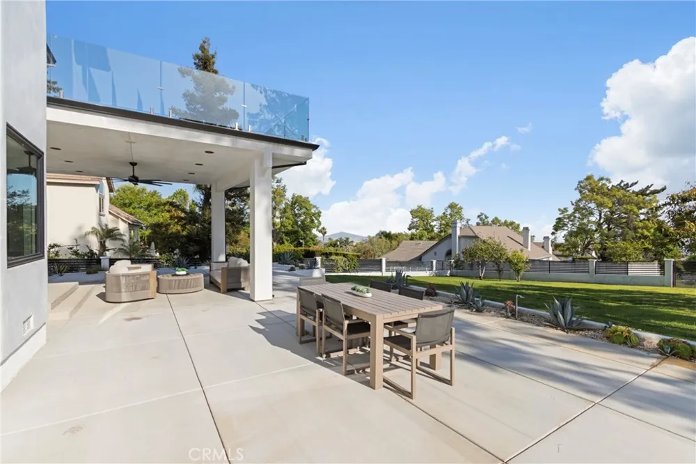 9077 Reales Street Alta Loma, CA 91737