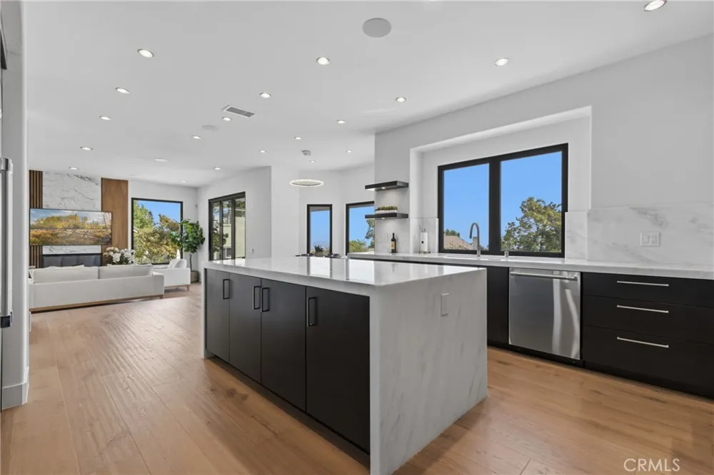 9077 Reales Street Alta Loma, CA 91737