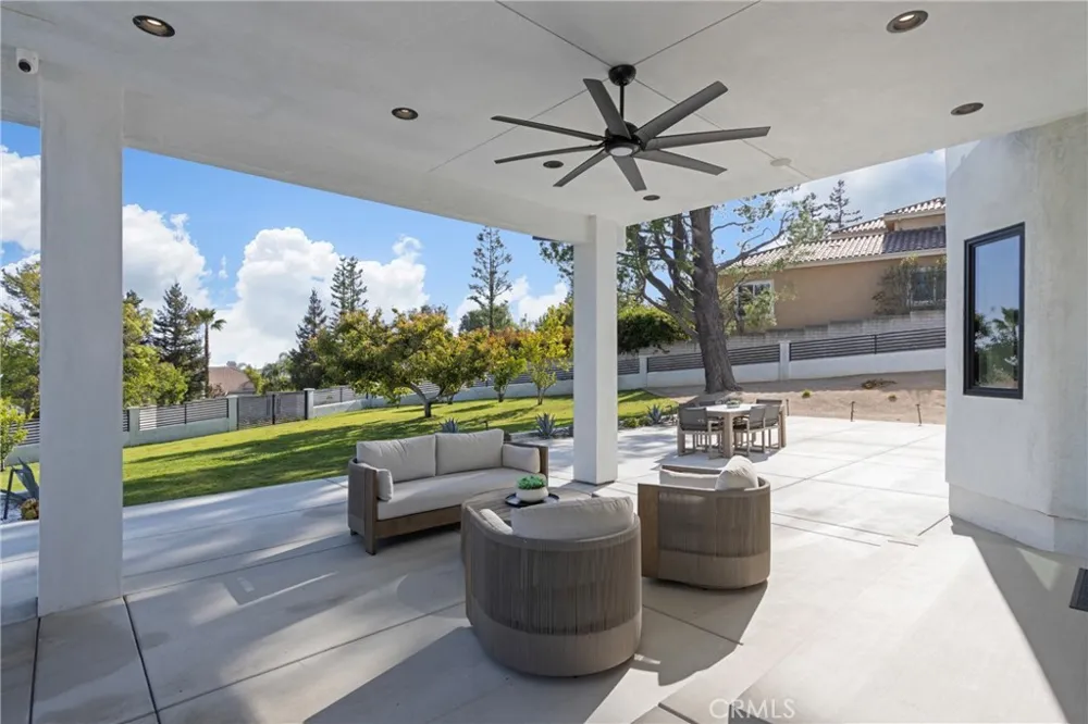 9077 Reales Street Alta Loma, CA 91737