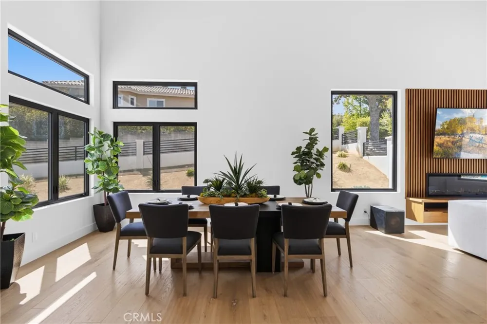 9077 Reales Street Alta Loma, CA 91737