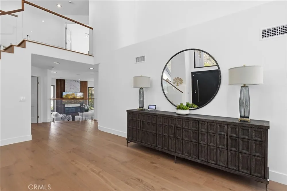 9077 Reales Street Alta Loma, CA 91737