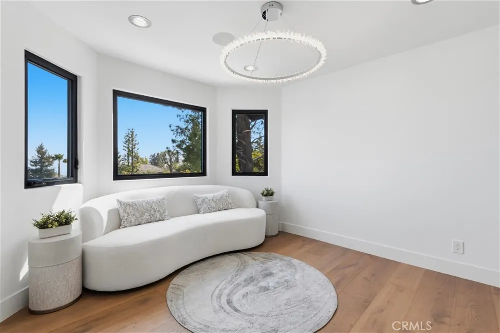 9077 Reales Street Alta Loma, CA 91737