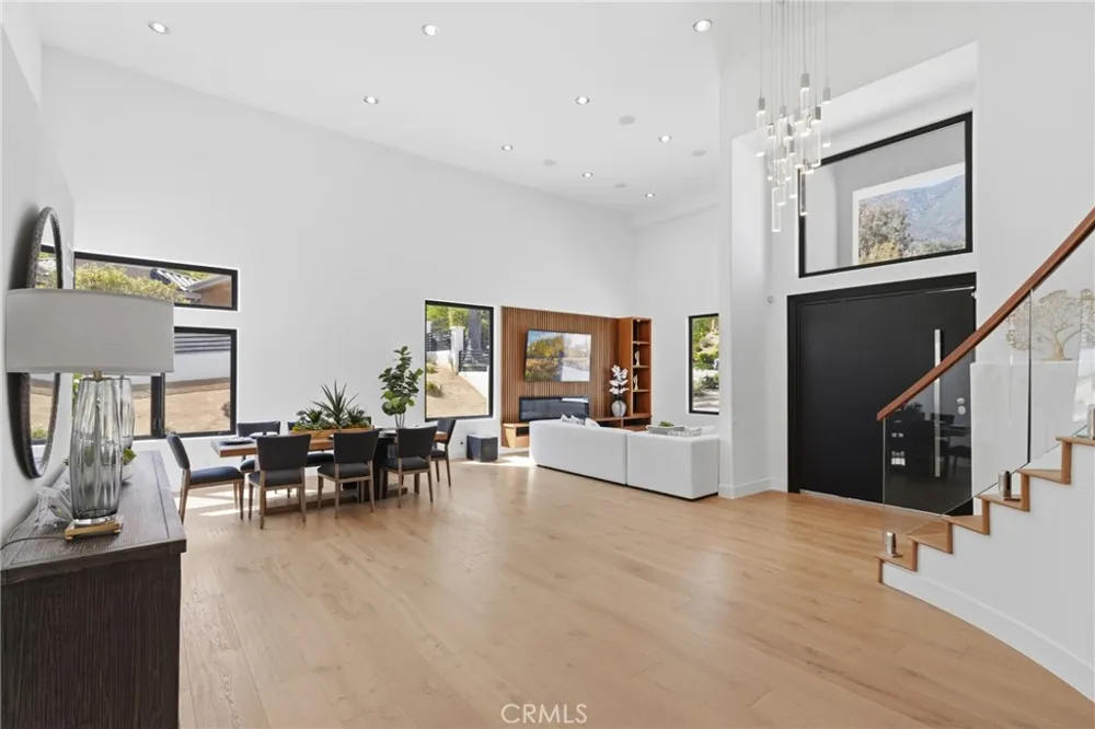 9077 Reales Street Alta Loma, CA 91737
