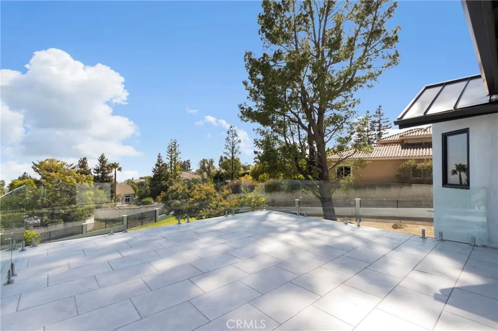 9077 Reales Street Alta Loma, CA 91737