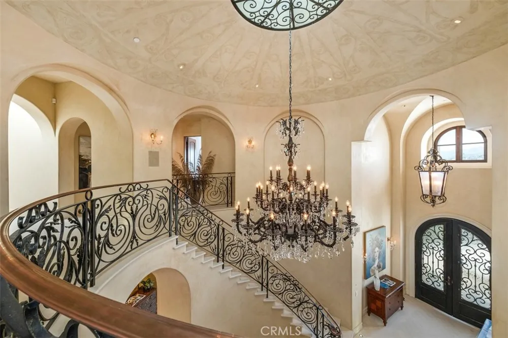 32040 Cape Point Drive Rancho Palos Verdes, CA 90275