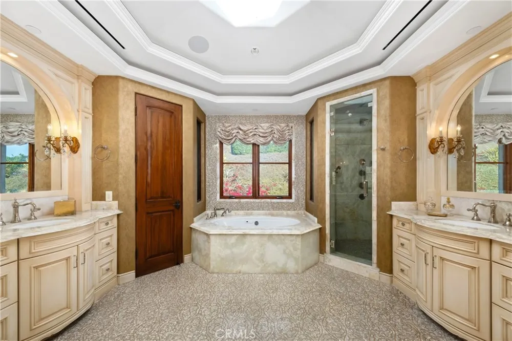32040 Cape Point Drive Rancho Palos Verdes, CA 90275