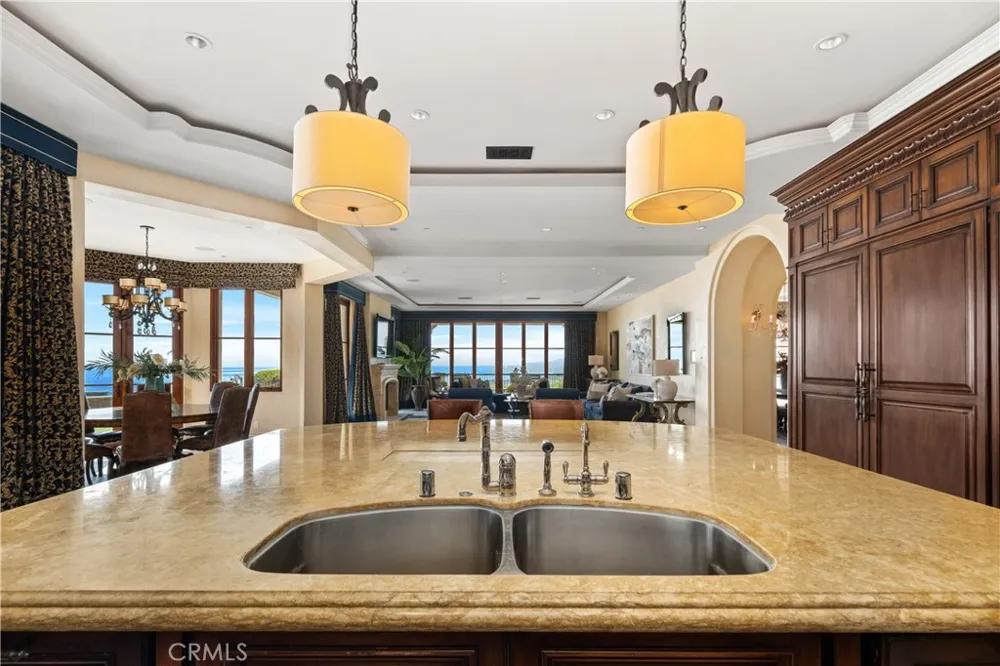 32040 Cape Point Drive Rancho Palos Verdes, CA 90275