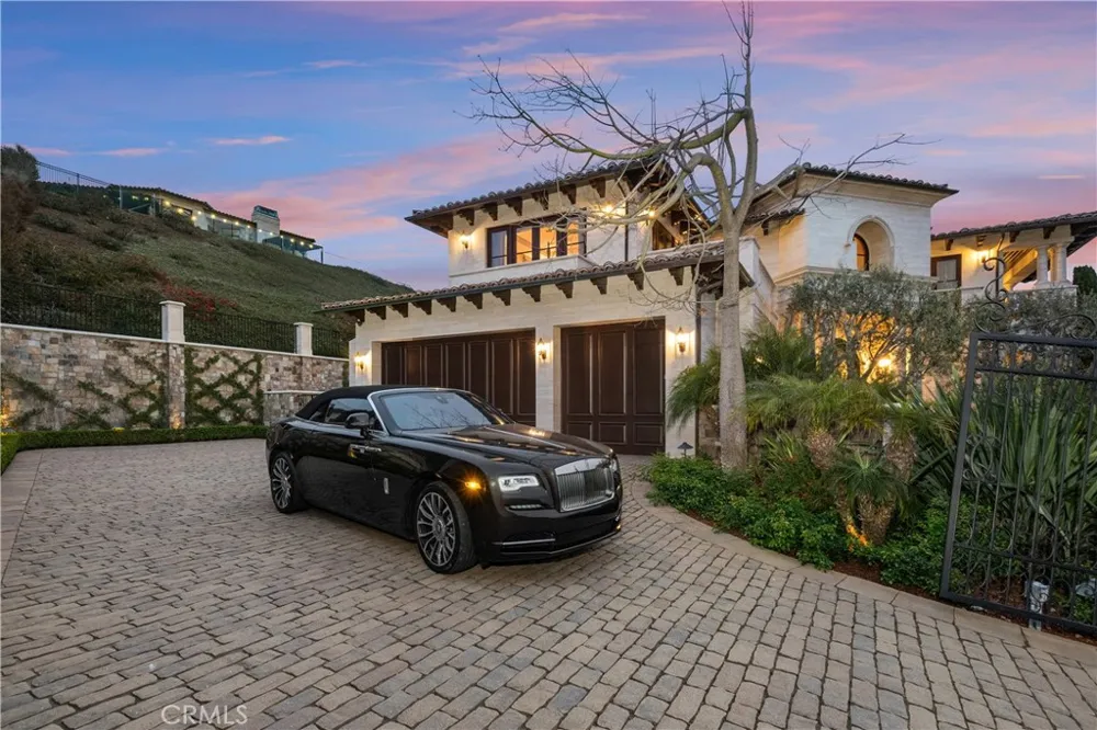 32040 Cape Point Drive Rancho Palos Verdes, CA 90275