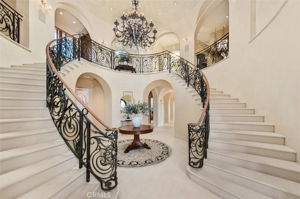 32040 Cape Point Drive Rancho Palos Verdes, CA 90275