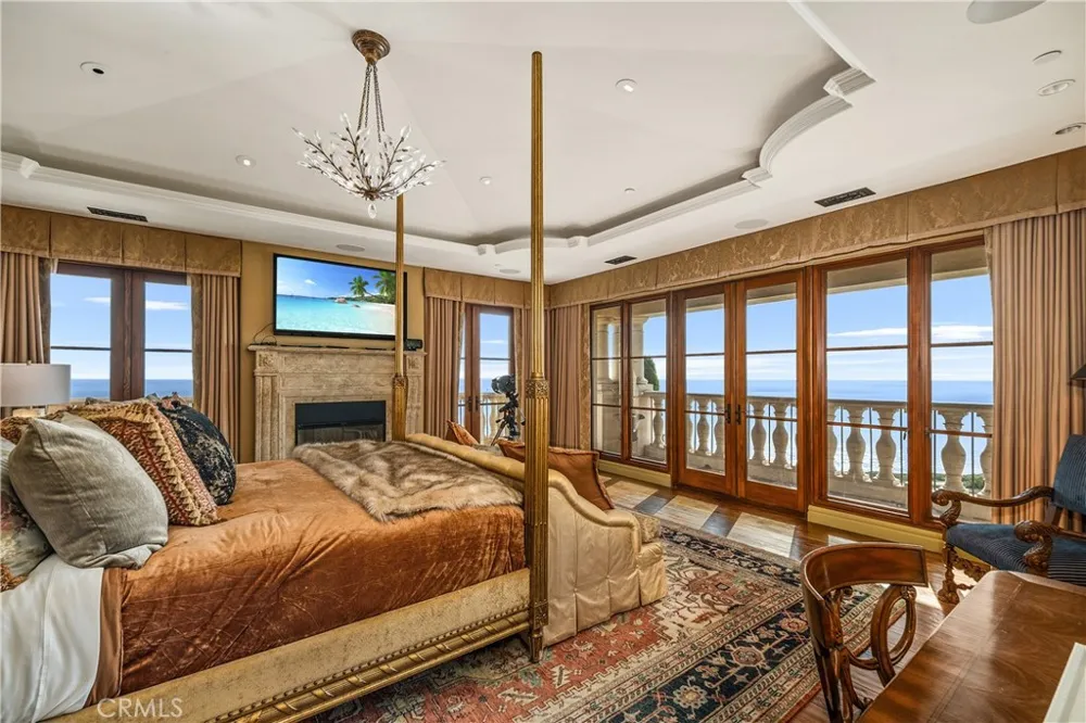 32040 Cape Point Drive Rancho Palos Verdes, CA 90275