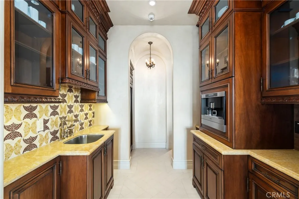 32040 Cape Point Drive Rancho Palos Verdes, CA 90275