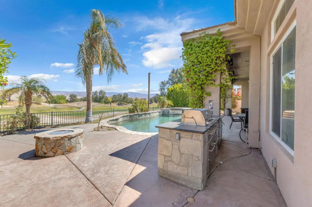 39 Calle Del Norte Rancho Mirage, CA 92270