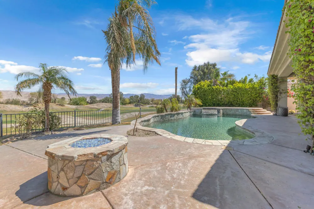 39 Calle Del Norte Rancho Mirage, CA 92270