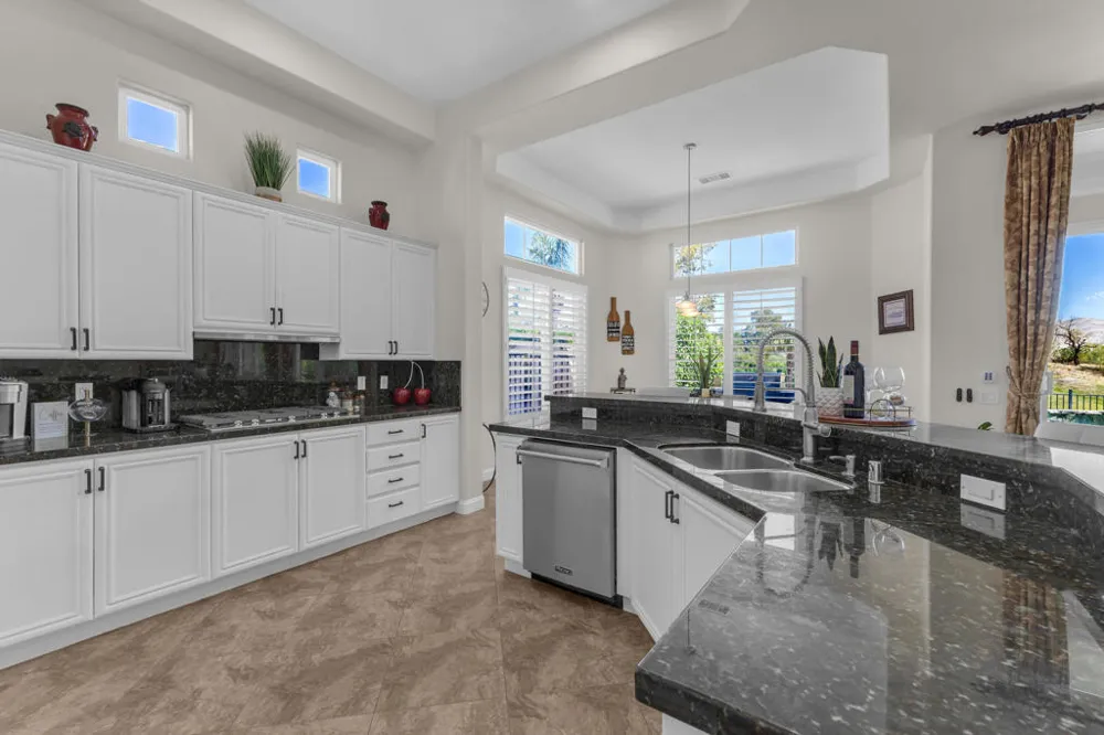39 Calle Del Norte Rancho Mirage, CA 92270
