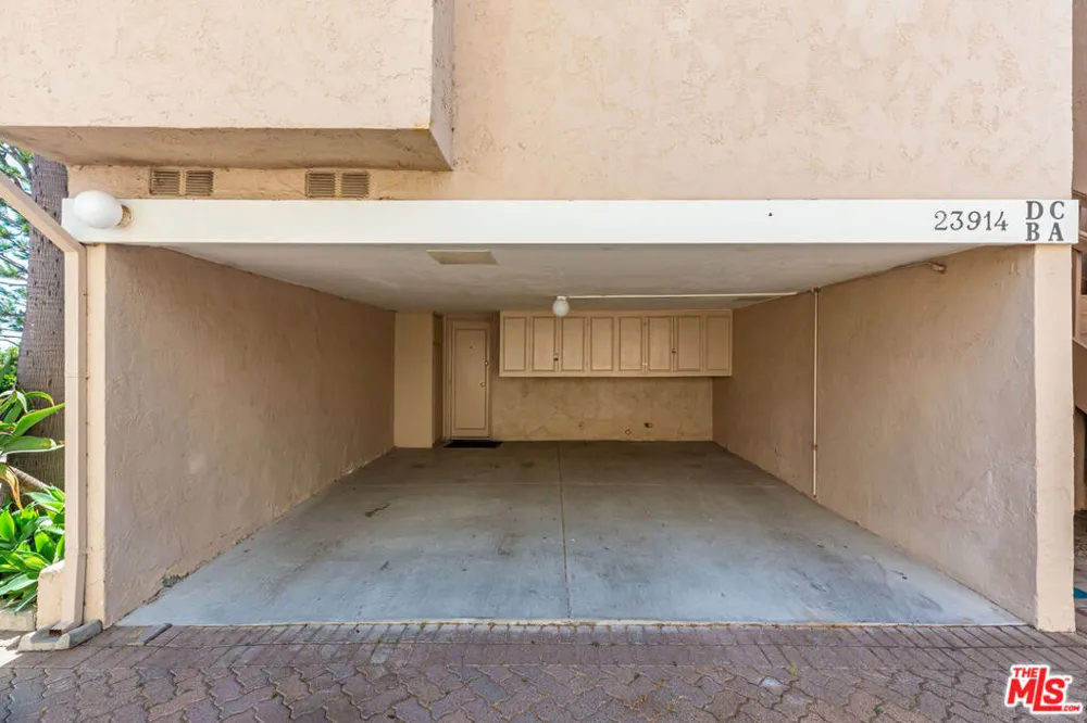 23914 De Ville Way #D Malibu, CA 90265