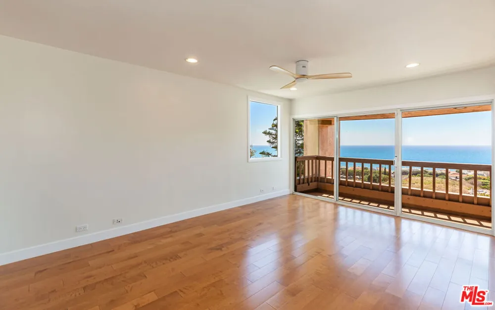 23914 De Ville Way #D Malibu, CA 90265
