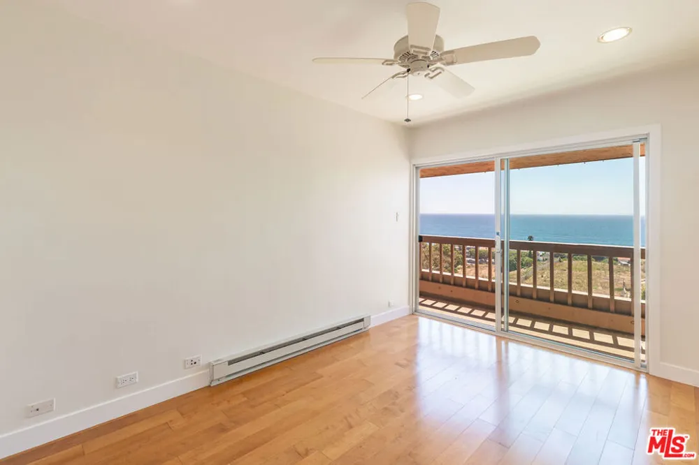 23914 De Ville Way #D Malibu, CA 90265