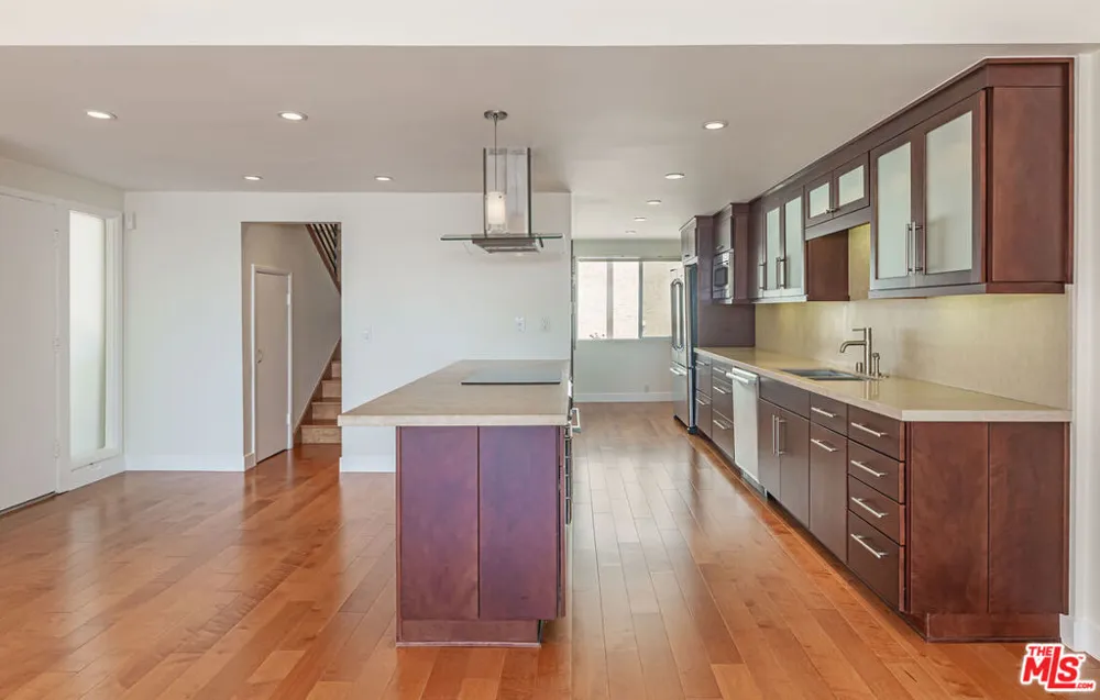 23914 De Ville Way #D Malibu, CA 90265