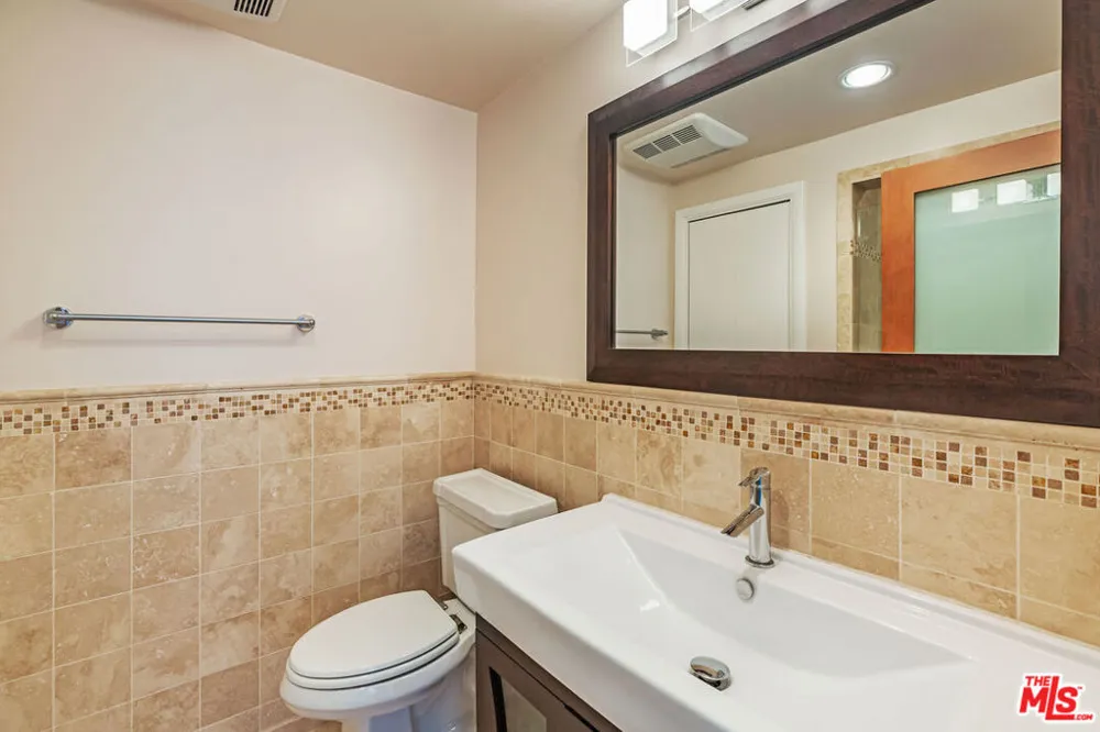 23914 De Ville Way #D Malibu, CA 90265