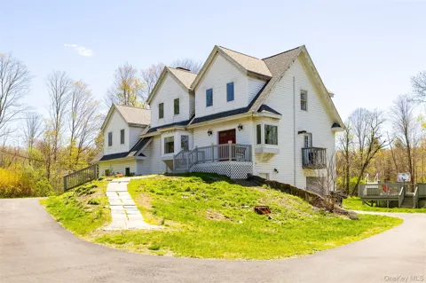 126 E Fallkill Road