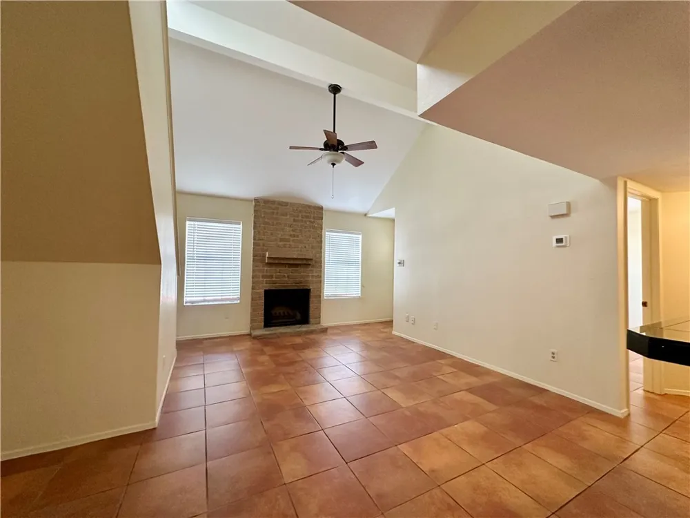 7202 Mansions Drive #E3 Corpus Christi, TX 78414