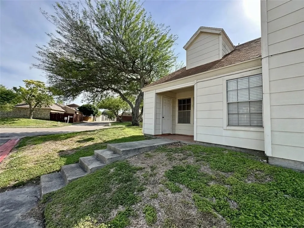7202 Mansions Drive #E3 Corpus Christi, TX 78414