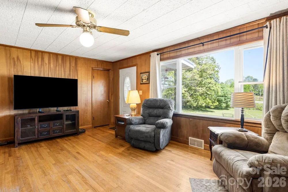 18 Hilda Lane Mills River, NC 28759
