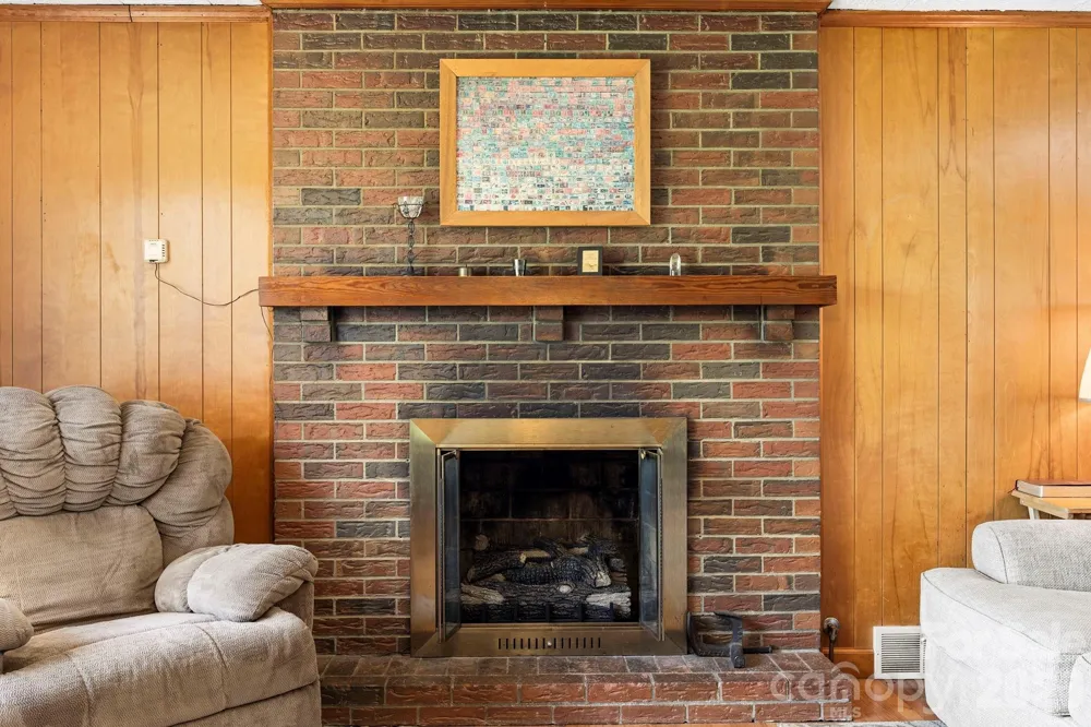 18 Hilda Lane Mills River, NC 28759