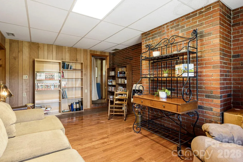 18 Hilda Lane Mills River, NC 28759
