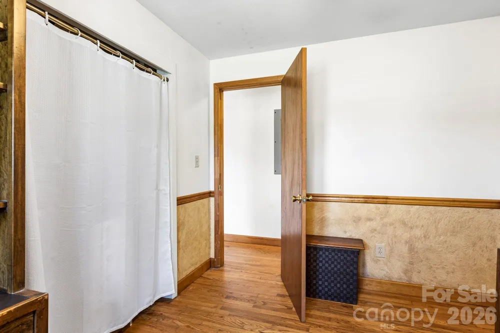 18 Hilda Lane Mills River, NC 28759