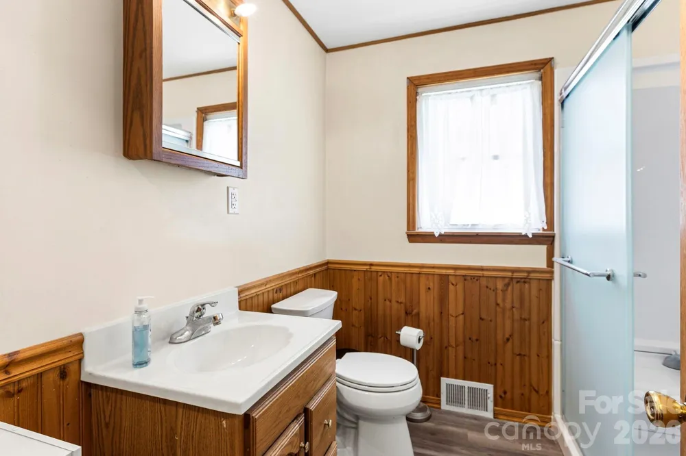 18 Hilda Lane Mills River, NC 28759