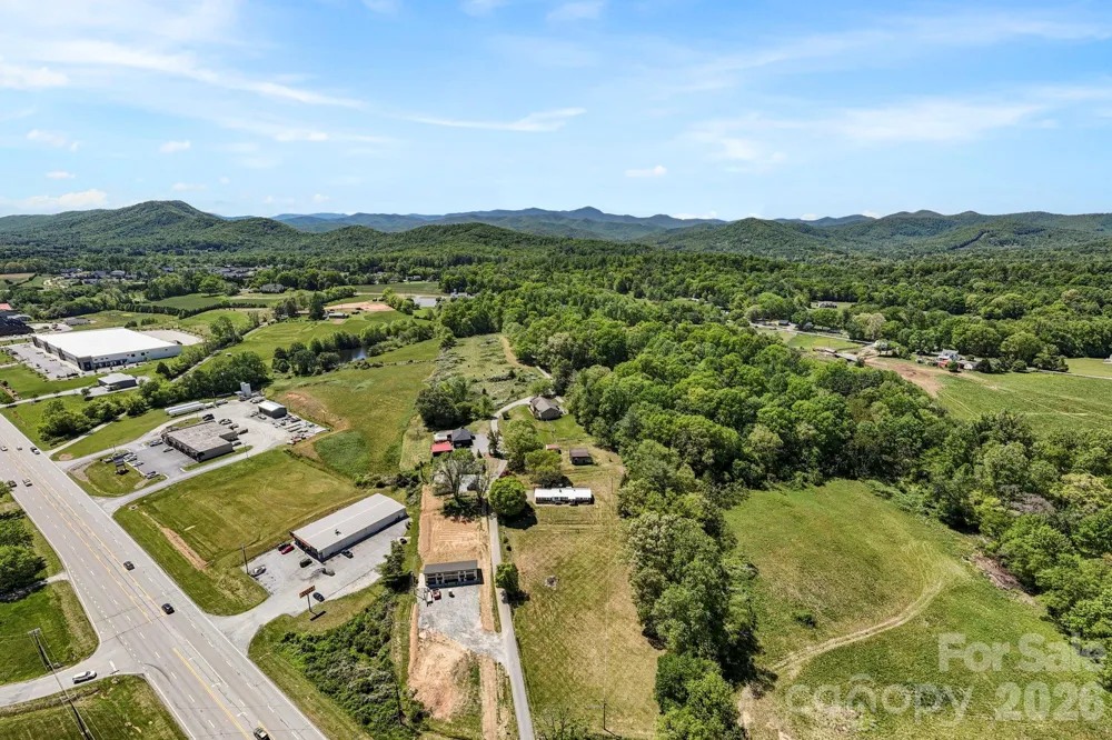 18 Hilda Lane Mills River, NC 28759