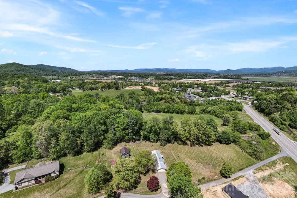 18 Hilda Lane Mills River, NC 28759