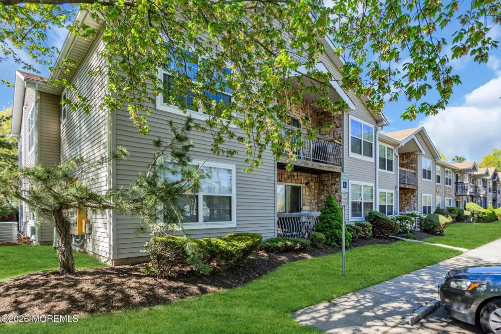 80 Diane Drive Tinton Falls, NJ 07753