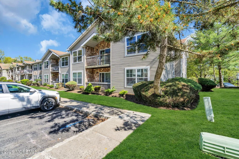 80 Diane Drive Tinton Falls, NJ 07753