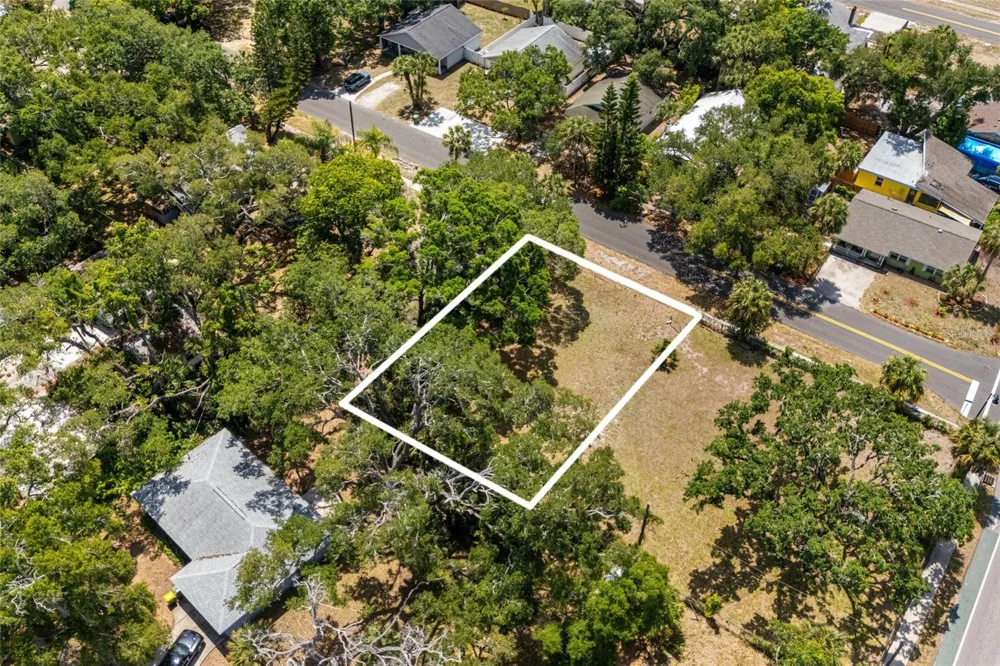 1207 34TH STREET Sarasota, FL 34234