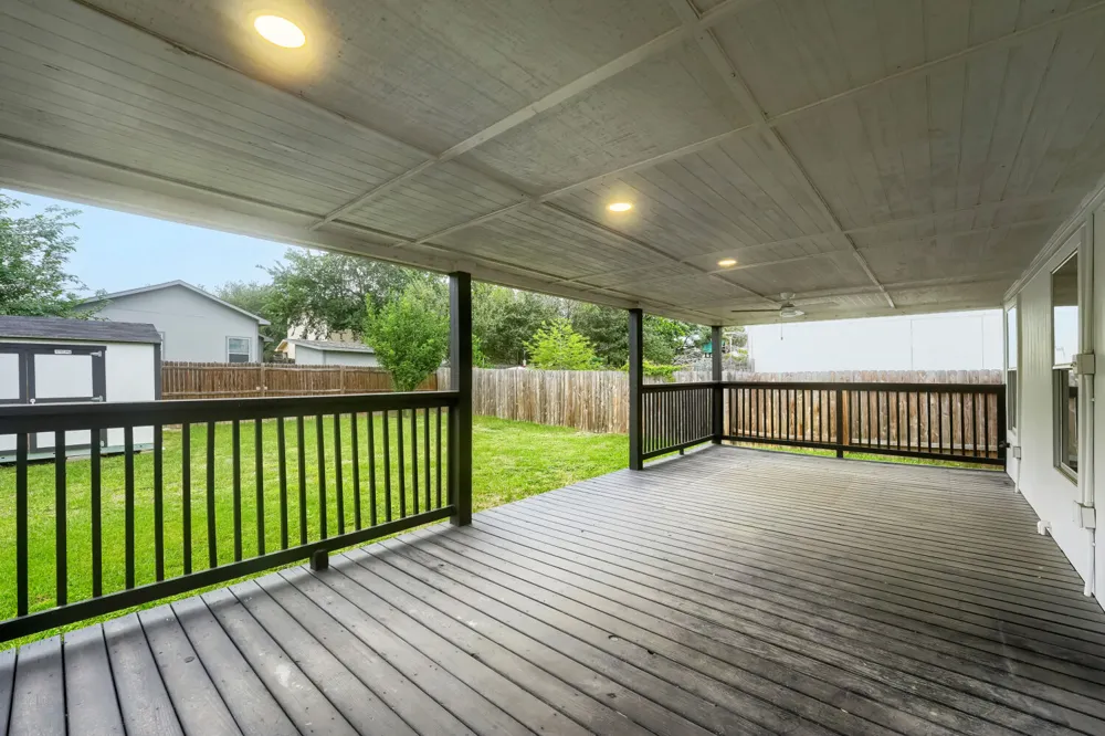 6708 Panda Royle Drive Del Valle, TX 78617