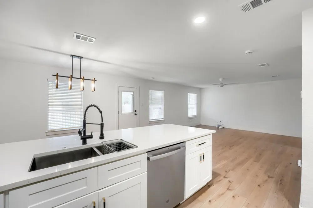 6708 Panda Royle Drive Del Valle, TX 78617