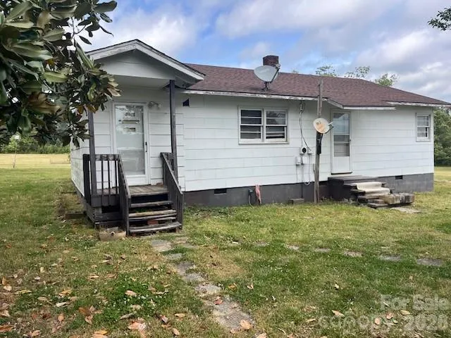 304 Floyd Blackwell Road Tryon, NC 28782