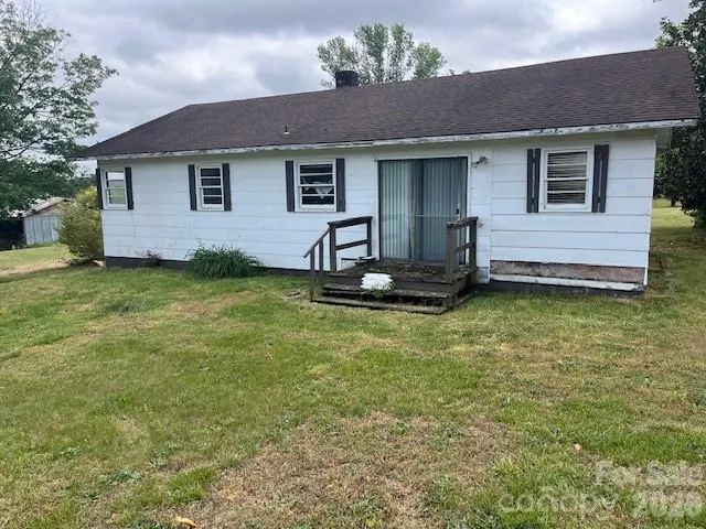 304 Floyd Blackwell Road Tryon, NC 28782