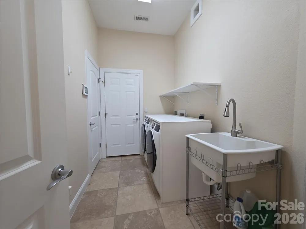 57 Talon Trail Lane Etowah, NC 28729