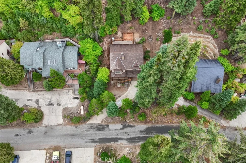 7430 Henness Ridge Road Yosemite, CA 95389