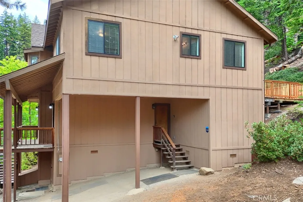 7430 Henness Ridge Road Yosemite, CA 95389