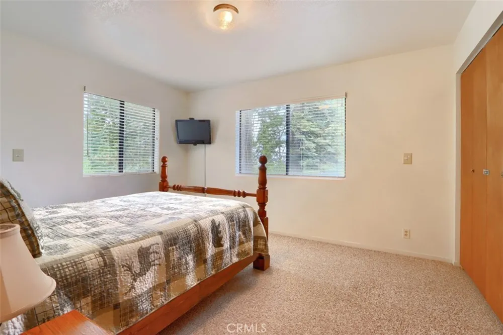 7430 Henness Ridge Road Yosemite, CA 95389
