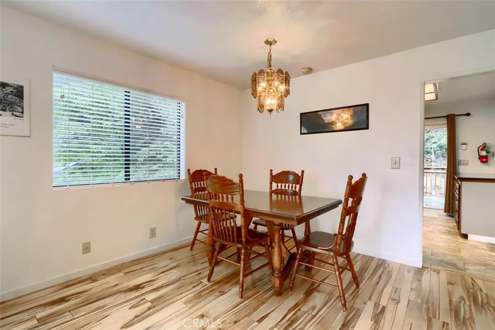 7430 Henness Ridge Road Yosemite, CA 95389
