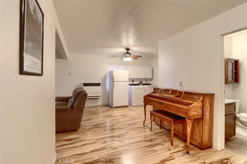 7430 Henness Ridge Road Yosemite, CA 95389