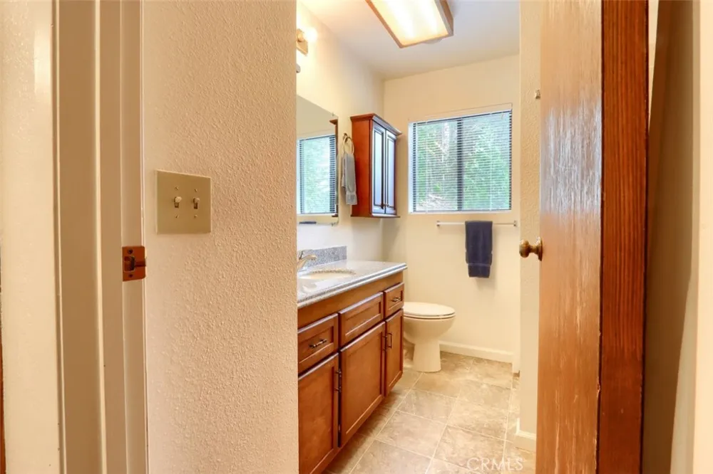7430 Henness Ridge Road Yosemite, CA 95389