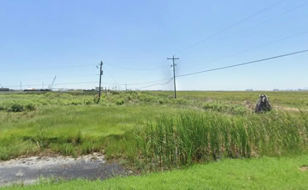1216 Gulfview Lane Freeport, TX 77541