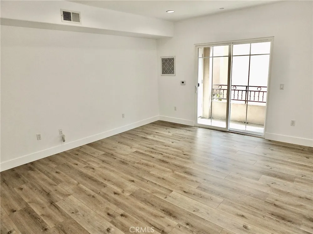 11 S 3rd #517 Alhambra, CA 91801