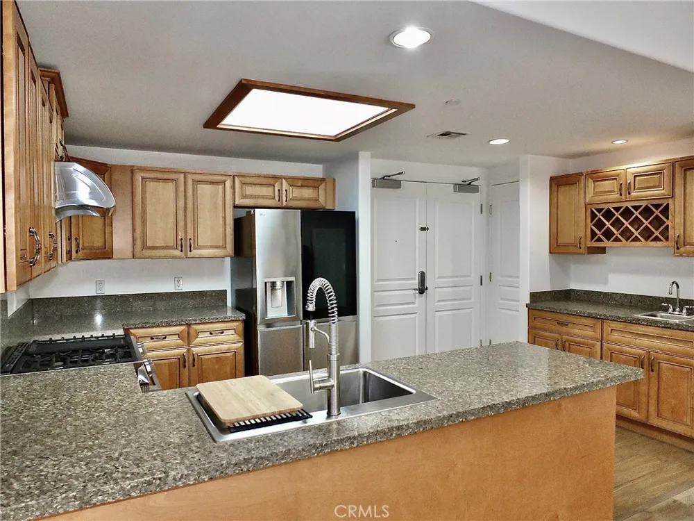 11 S 3rd #517 Alhambra, CA 91801